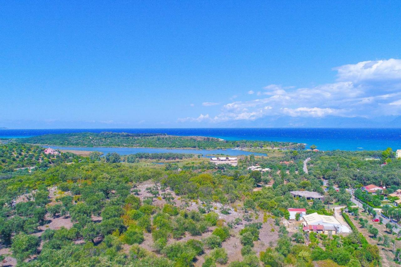 Villa Lianolia Peritheia Exteriér fotografie