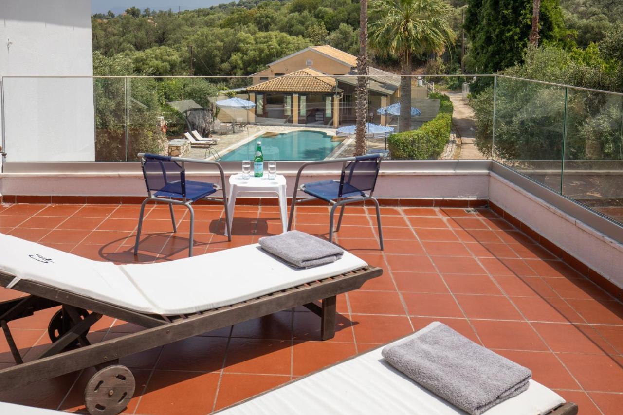 Villa Lianolia Peritheia Exteriér fotografie