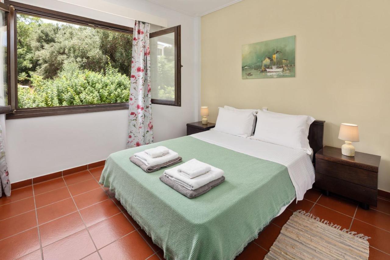 Villa Lianolia Peritheia Exteriér fotografie