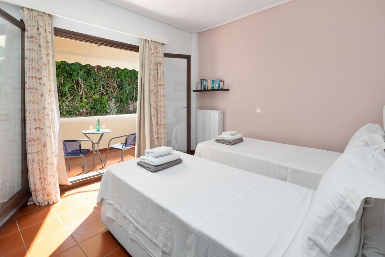 Villa Lianolia Peritheia Exteriér fotografie